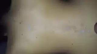 شاب يضحك على طفله وينيكها