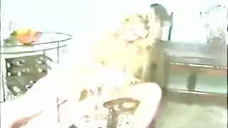 مثليات ساخنة تمارس الجنس المكشوف بقضيب اصطناعي