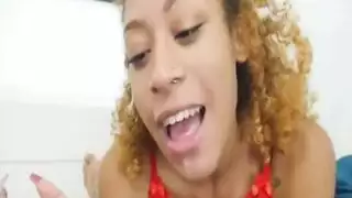 ابن ينزل لبنه جوه