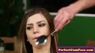 دكتور ينيك فالمستشفي