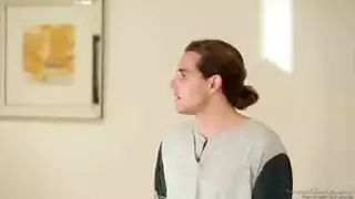 علاقات جنسية جامحة مع نساء فوق الثلاثين