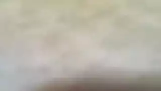 شريط سكس فارسي: عاهرة إيرانية تحب المص والاختراق الخشن