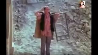 نجم الإباحية لوسي تتعرض للضرب من قبل مصري مشهور في جلسة مثيرة