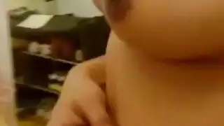 مشاهدة حلق عميق