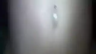 إباحية مجانية: على أربع وتأخذه بعمق