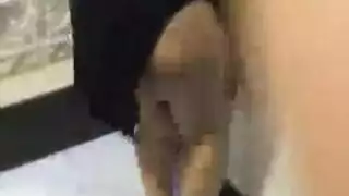 جميلة الأسود واليابانية