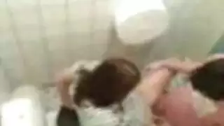 ياباني صاحب المتجر