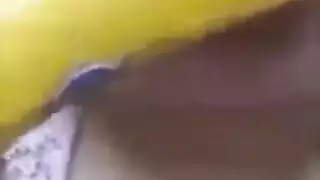 اللبوة ياسمين من شبررا تمص موزه و تدلع امام الويب كام – مثير جدا