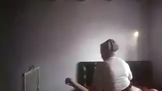 حفلة سحاق عربية جماعية: مطلقات وأرامل ساخنات في فعل مثلي صريح