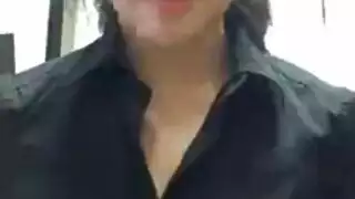 مراهقة يابنة خروج حملاتها اثناء الشهوة