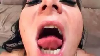 حسي مطار أحمر الشعر