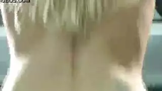 واحدي مراهقا تلعب بطيزا