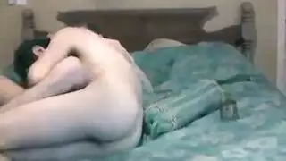 قضبان سوداء كبيرة تضخ في أوgy مثلية