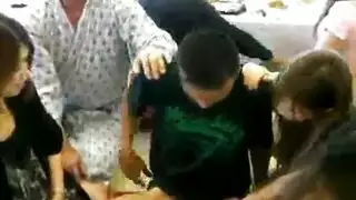 مزيج من مص القضيب ونكاح الثدي