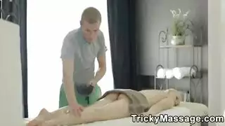 حركات الإثارة تنتهي بالقذف داخل المهبل وعلى الوجه