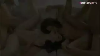 فتاتين من ثم