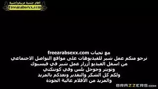 زوجات ثنائيات الجنس سرًا يتعرين ويقمن بوضعية المقص