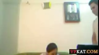 مدرس وقح يغوي ربة منزل يائسة لممارسة جنس عنيف