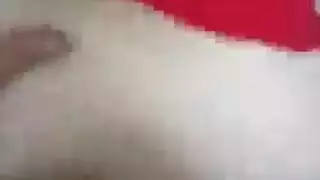 يمص كسها الأشقر ثم يدخل من الخلف في مشهد إباحي