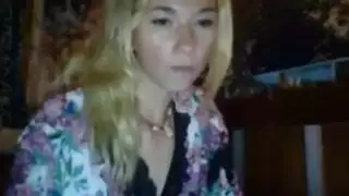 ماراثون إباحي للعاهرة الروسية: تخيلات لا حصر لها للنشوة الذاتية