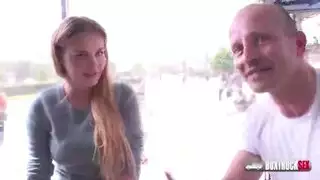 أول مرة شرجية في الشارع تنتهي بقذف على وجه الشقراء