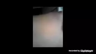 جماع ثلاثي مكثف: بوتش وامرأة ناضجة ينتهكان من قبل جوني