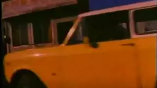 كانت بروك هولمز ترتدي أفضل ملابسها الداخلية المثيرة أثناء ركوب ديك الروك الصلب