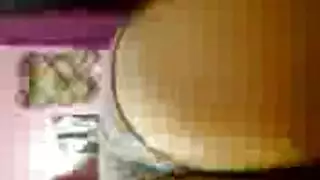 عاهرة تدعو زبونها الأول لجلسة طويلة من الجنس الحميم