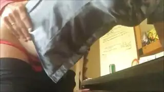 مثير عاهرة