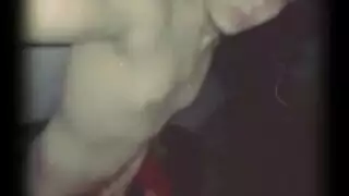 فتاة جامعية جميلة عمرها 19 مدمنة على قضيب جارها