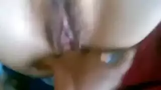 هاوية شابة تأخذه من الخلف في فيديو إكس إكس إكس خام