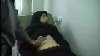 فيلم رامون نومار الإباحي الثلاثي: إدخال قضيبين في كارولينا وسونغ لي