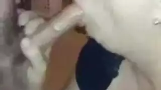 ماري تستمني بقوة