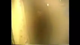 اشتعلت زوجة الغش في الحمام مع ابنها خطوة