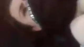 لقاء سري: عاهرة منتقبة تريدها خشنة