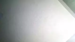 الفتاة السمراء الساخنة تتفاخر بمهاراتها في المص العميق