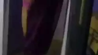 شرج هندي حار: جلسة جماع قاسية ومتعرقة