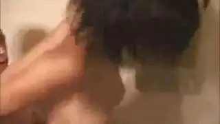 ينيك زوجته ذات الثدي الكبير