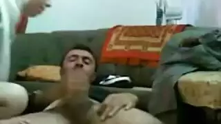 مديرها ينيها فى المكتب