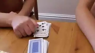 وجدتني اشم في كلوت