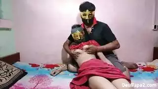 زوجه الهندي أمي مبتور اليد