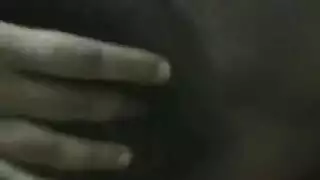 نيك هندي نار و زوجة تتعرى امام زوجها لينيك كسها