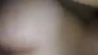 فيديو صريح: شاب عربي وسيم في جنس شرجي صارخ