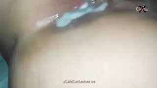 أسرار عائلية إباحية: نيك شرجي عميق مع قريبة فاقدة للوعي