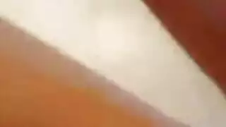 زوجة مصرية عاهرة تهز مؤخرتها ويتم تسجيلها