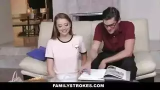 تجبر اخوها يقذف بكسها مترجم
