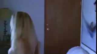 ماراثون جنسي بين ناضجة وشاب بالغ