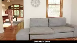 شاب ينيك بت في كسه لوم ي جبي دام