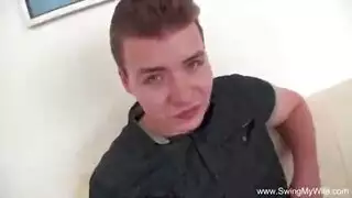 مشهد مخنّث عرقي: الزوجة تمارس مع أسود بينما الزوح يشاهد