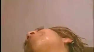 ينيك خلسة في مطباخ